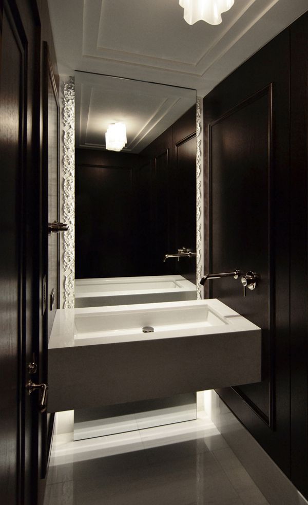 Dark brown and white marble bathroom