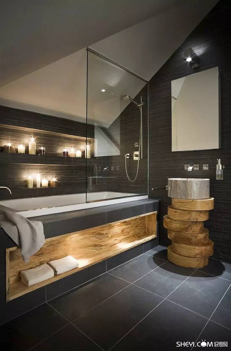 Black and wood luxury bathroom design